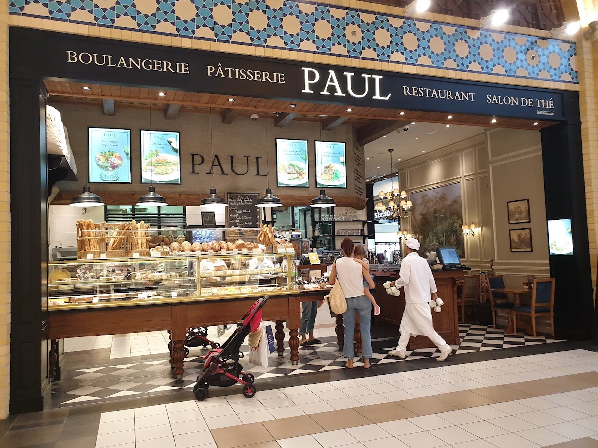 Paul Bakery & Restaurant